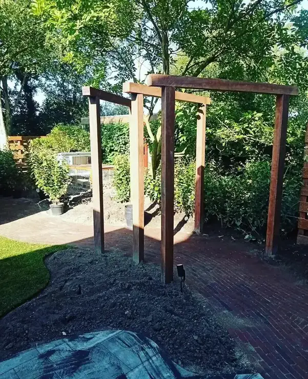 Pergola in aanleg